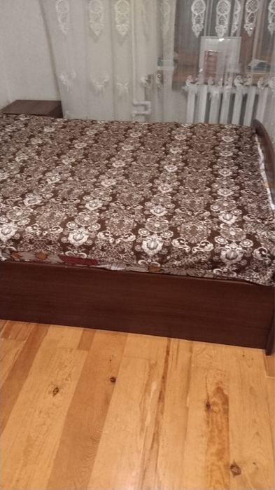 Продаю спальний  гарнитур