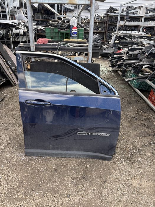 Врата предна дясна за Jeep Compass 2018год.