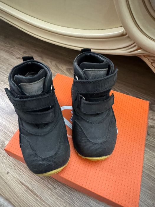 Детская обувь почти новая