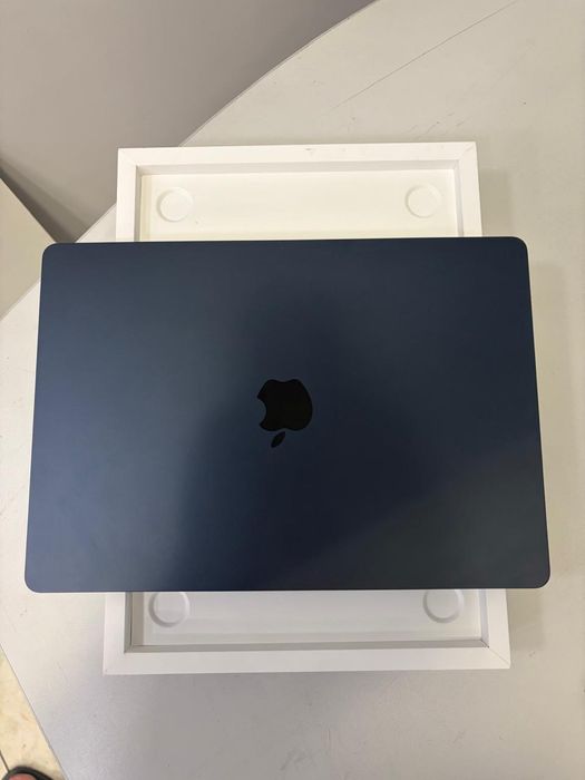 MacBook Air 15 m2 8/512
