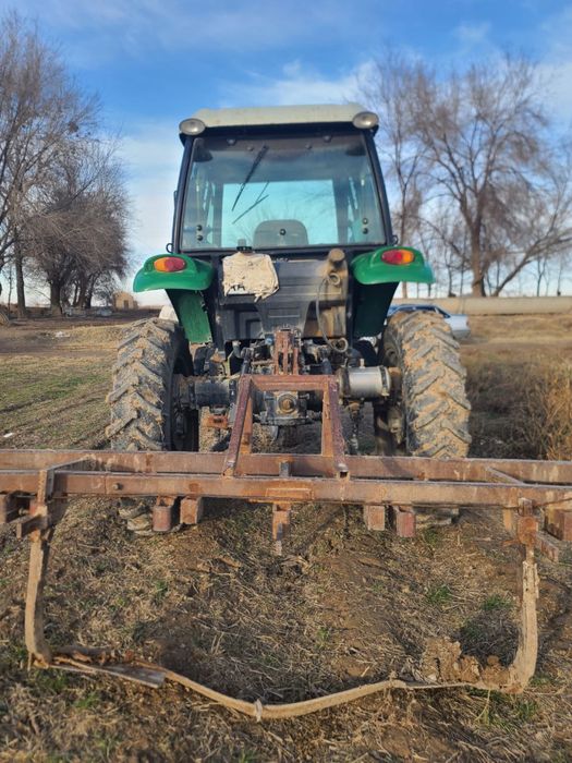 Traktor LS 100hc sotiladi