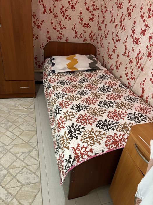 Продам кровать и шифоньер