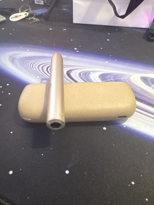 iqos iluma cu pen  utilizat in jur de 9 luni