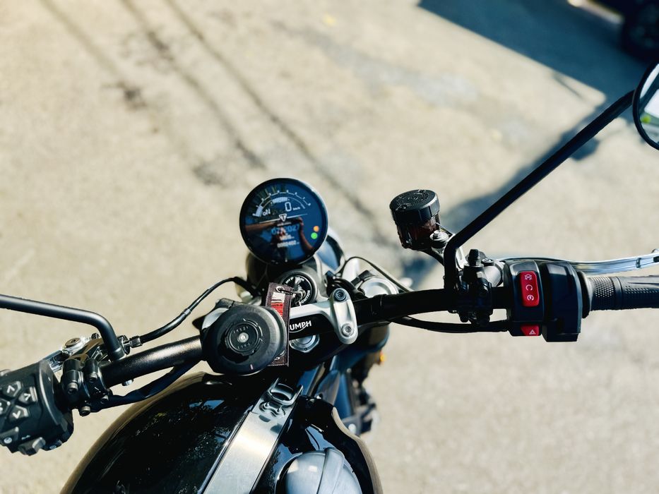 Triumph Scrambler 1200 | 2026 | 2.400 km | Stare impecabilă | Garanție