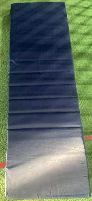 Продам б/у матрасы и подушки