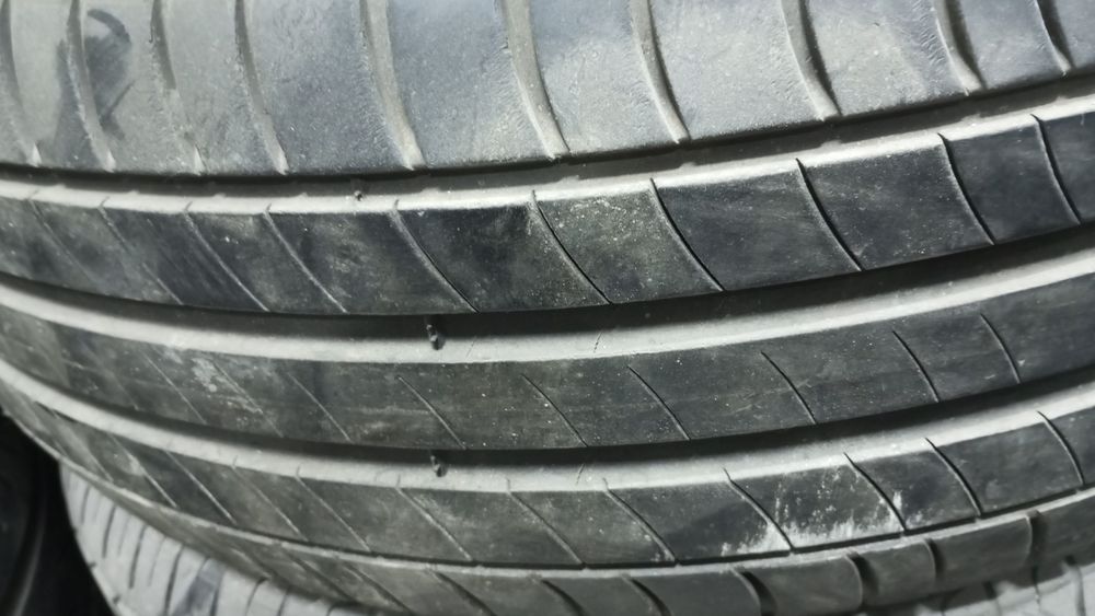 265/40/22 привозной шины