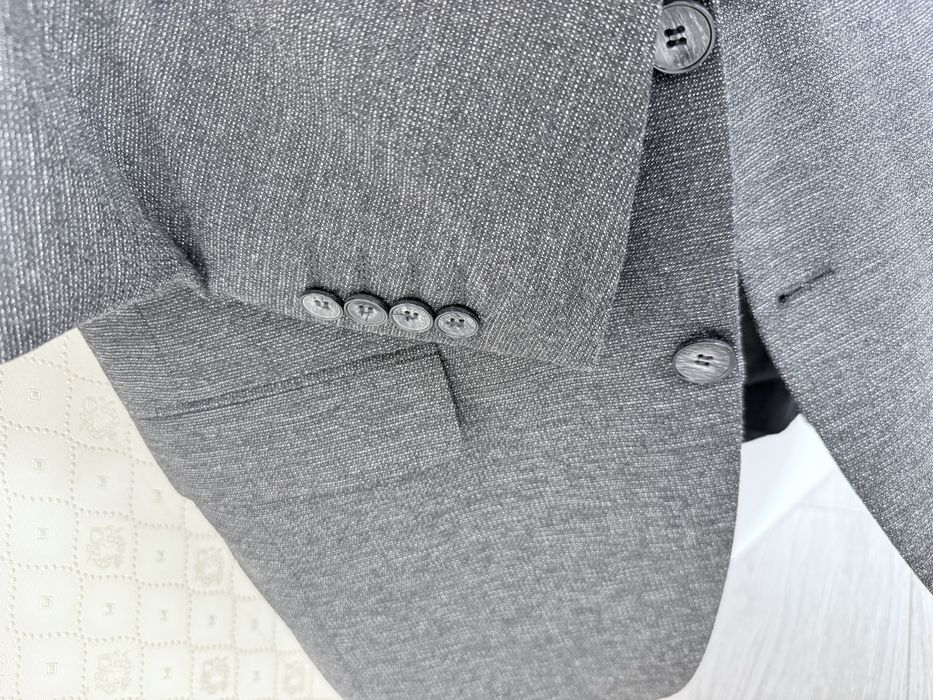 Продаётся мужской костюм