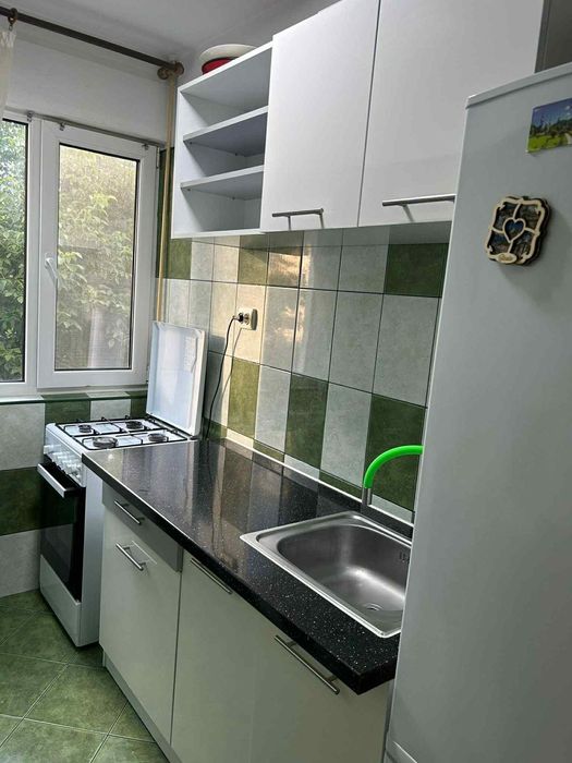 Apartament  de închiriat  zona Vest