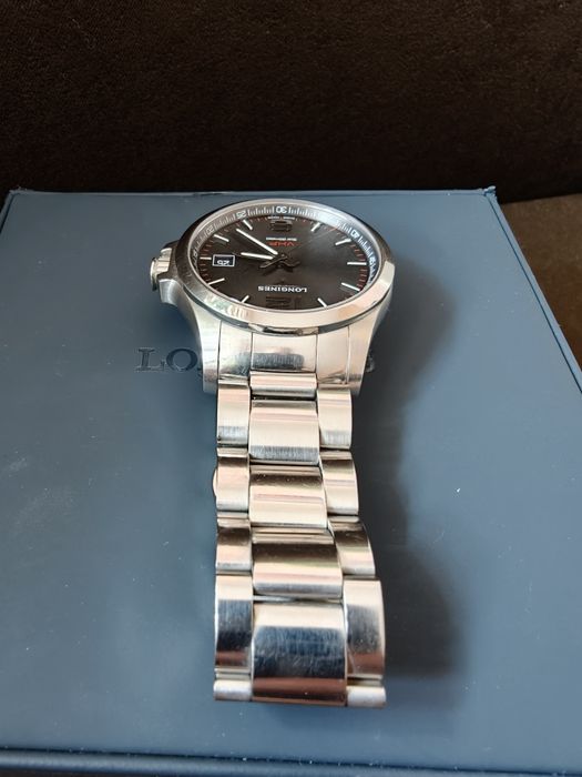 Longines Conquest V.H.P 43mm.- перфектен