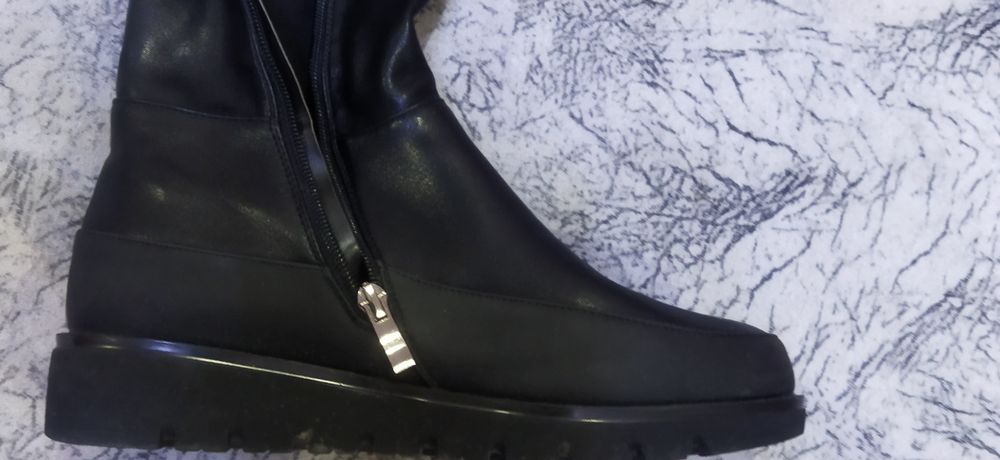 Осенние сапоги 39р, почти новые.