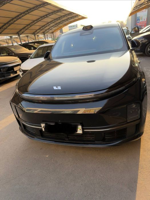 Lixang li 7 max 2023 yili