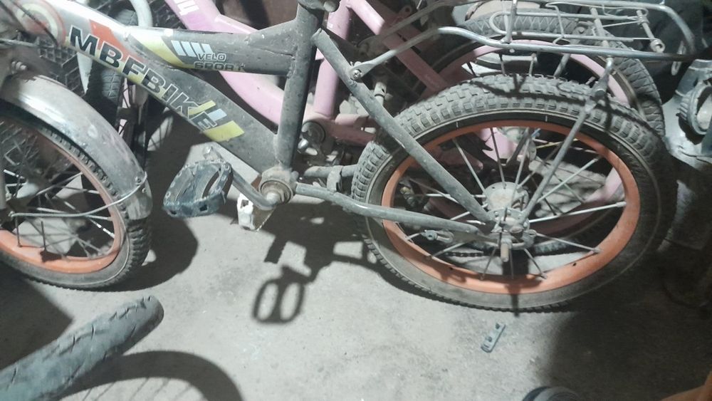 Velosipedlar kafolati bilan.