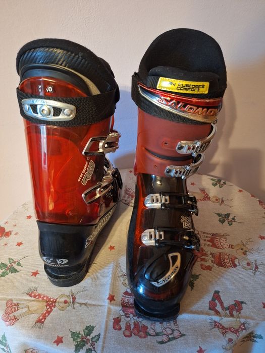 Vând  clăpari ski Atomic Mtech75  mărimea 75,și Salomon energyzer.