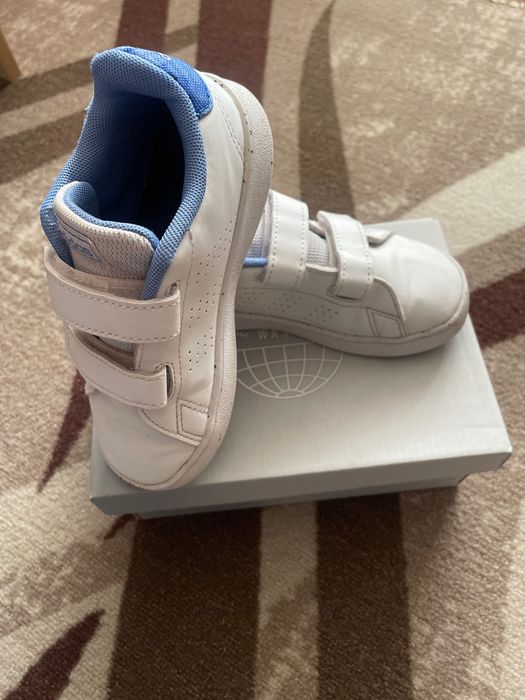 Детски маратонки adidas 27номер