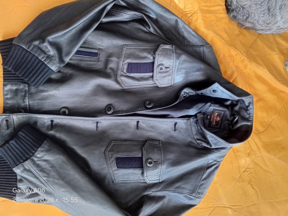 Продам кожаную куртку.