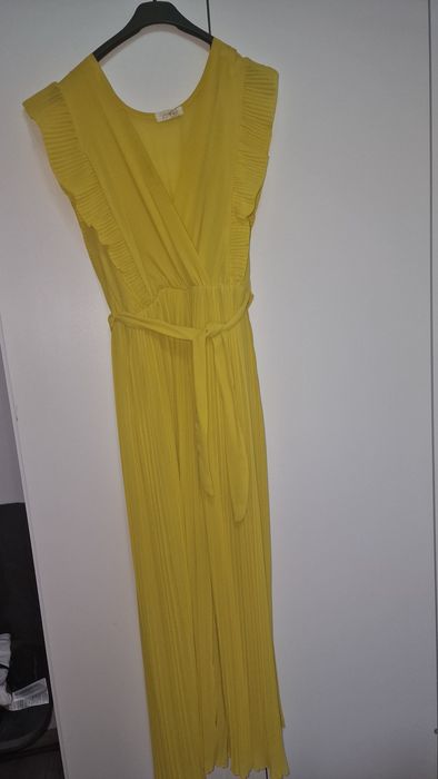 Salopeta elegantă