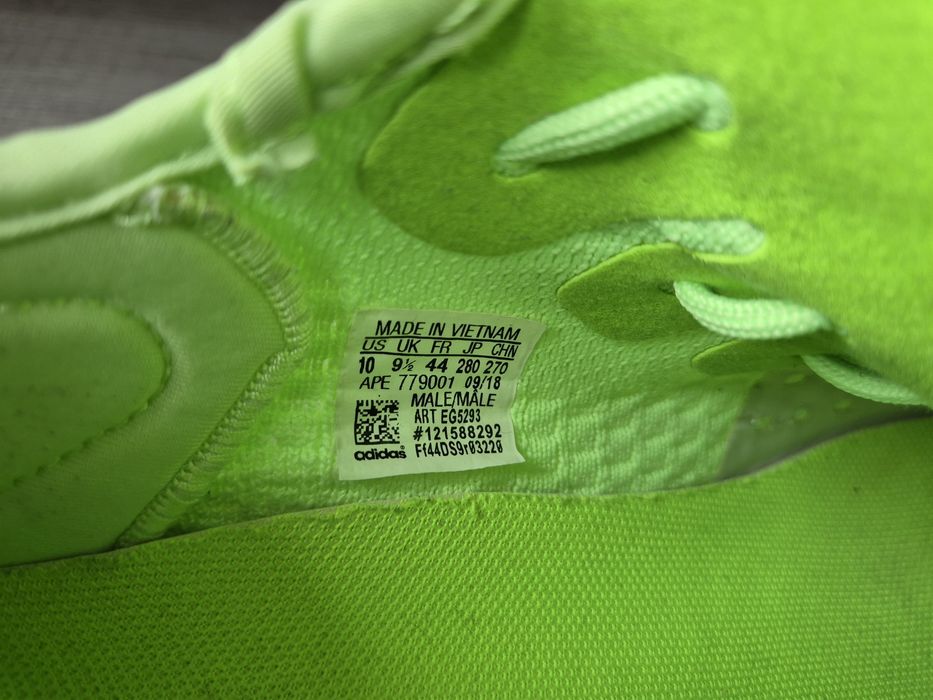 Adidas Yeezy Boost 350 V2 "Glow In The Dark"