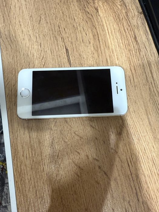 Iphone 5s золотой