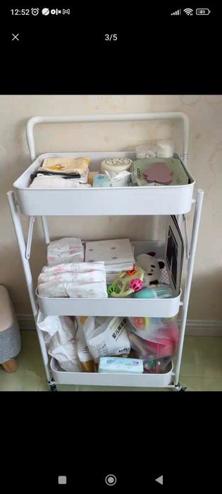 Железная тележка помощница на колёсиках