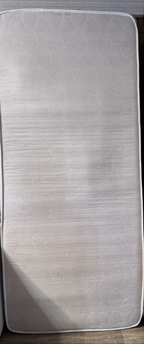 Продам матрасы 2шт