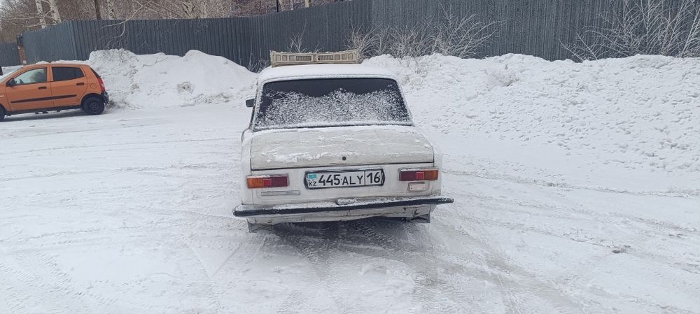 Продам ваз 21011