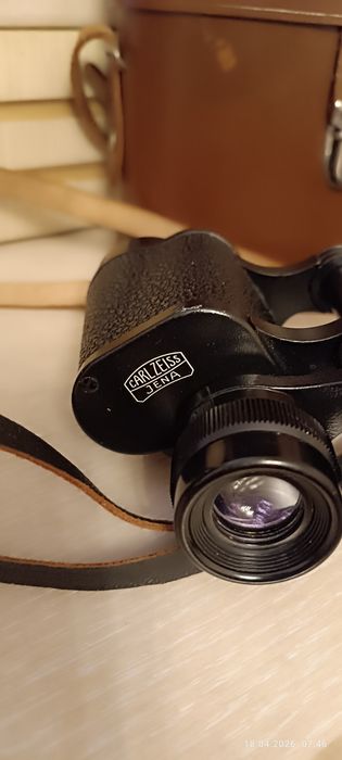 Бинокль CARL ZEISS 8x30W