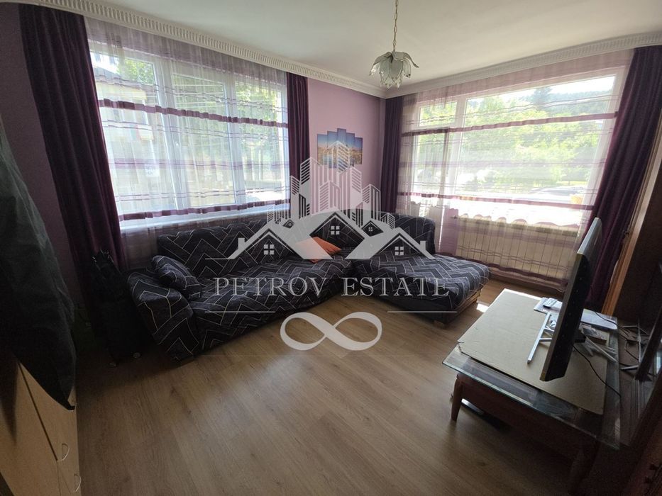 Продава се Къща в Велинград - 240 кв.м за 875 €/кв.м - Снимка #3