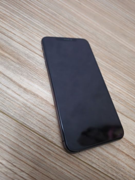 Продаю iPhone XS Max 64Gb