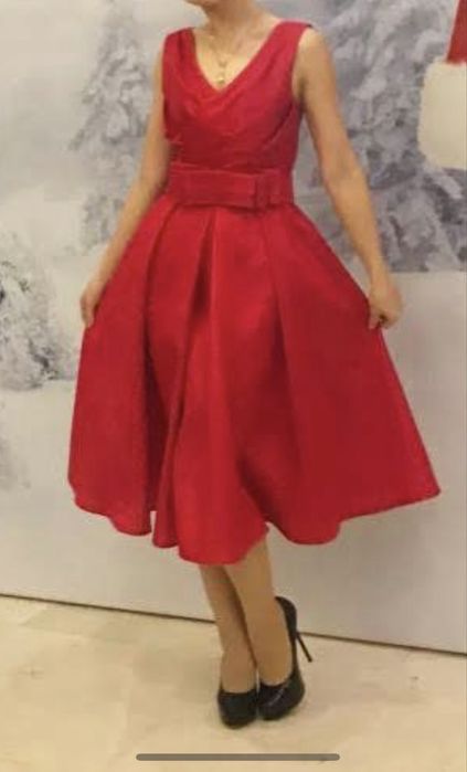 Вечерние платья