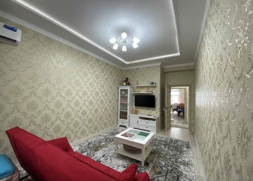 Янги Хаёт туманида 2 хонали уй сотилади