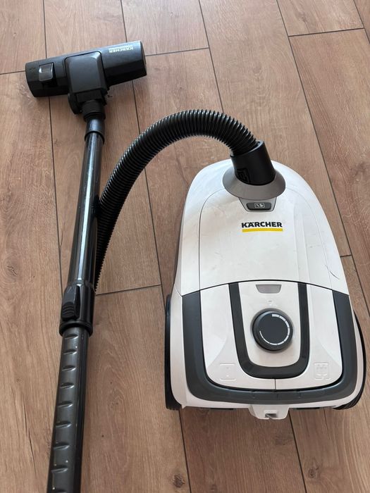 Продам пылесос Kärcher VC 2