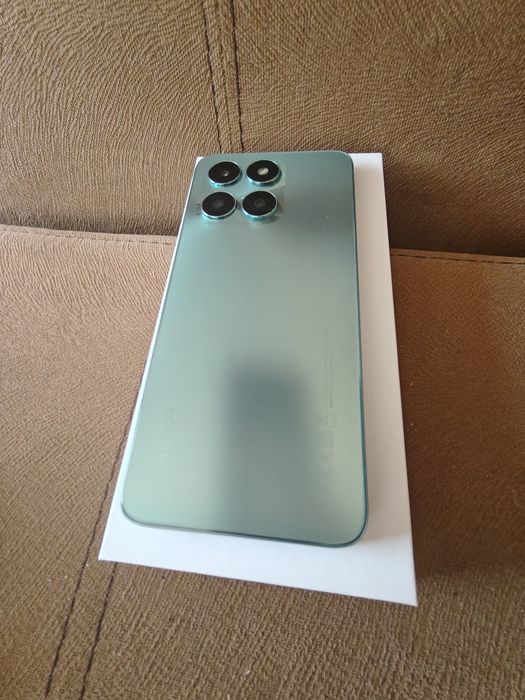 Honor X6a с Протектор и Слушалки