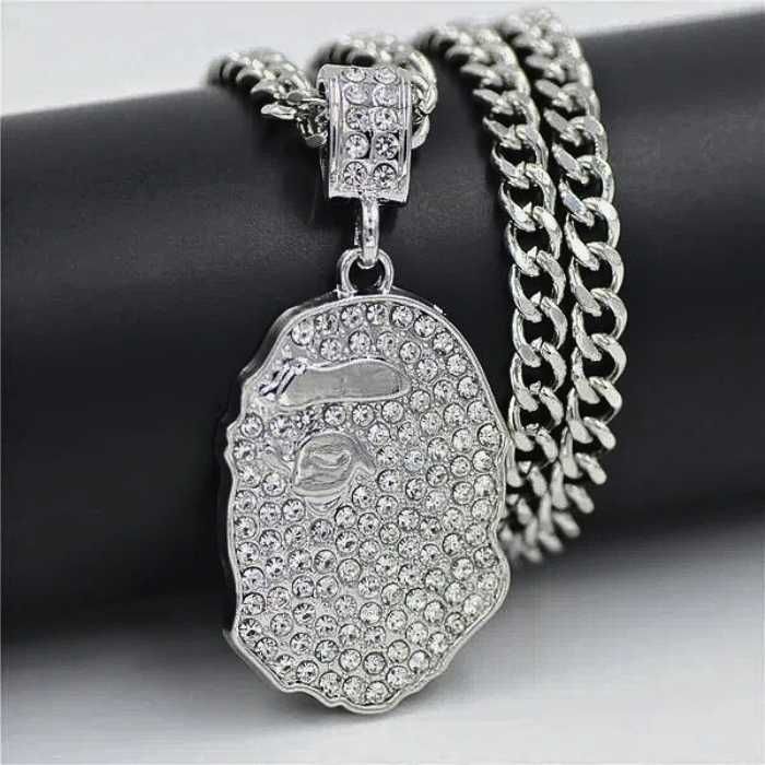 Bape (A Bathing Ape) колие