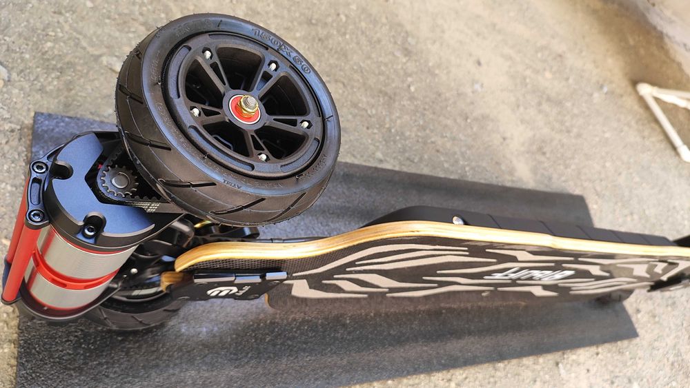 (Новый) электроскейтборд Bibuff UN38 All Terrain ждет хозяина