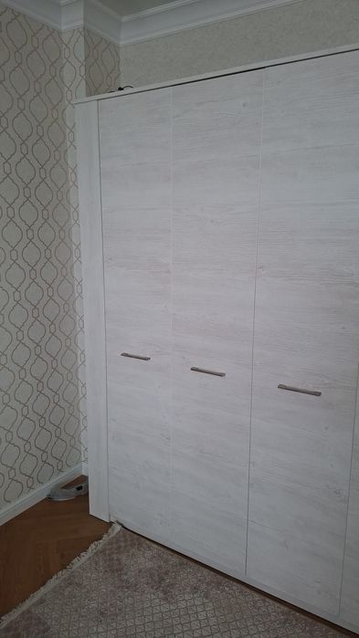 Продам спальный гарнитур
