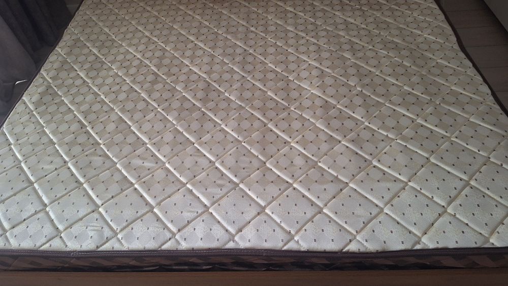 Матрас для кровати