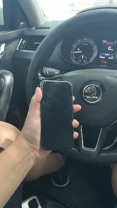 Продам Iphone 11