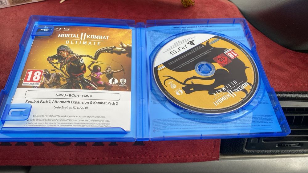 Диск на ps5 Mortal Kombat Ultimate