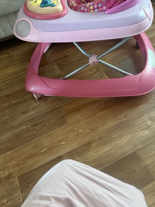 Продам ходунок фирма chicco