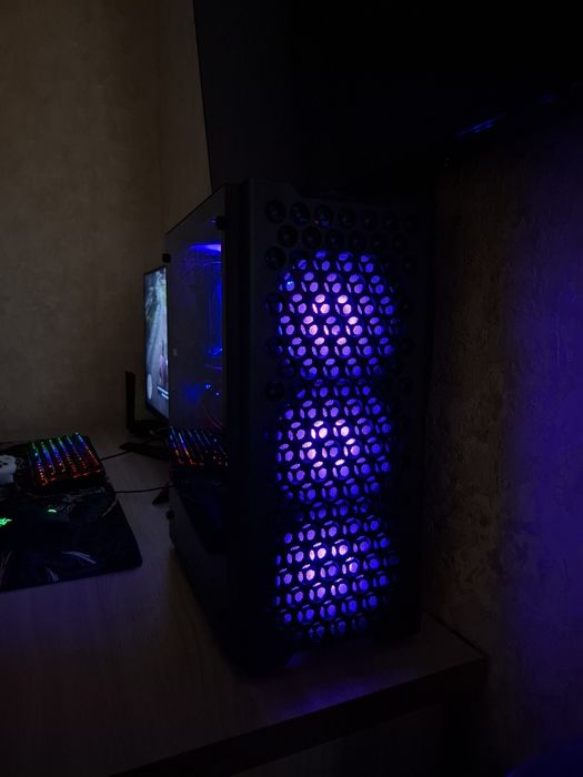 Мощьныи игровои ПК. RTX 4070