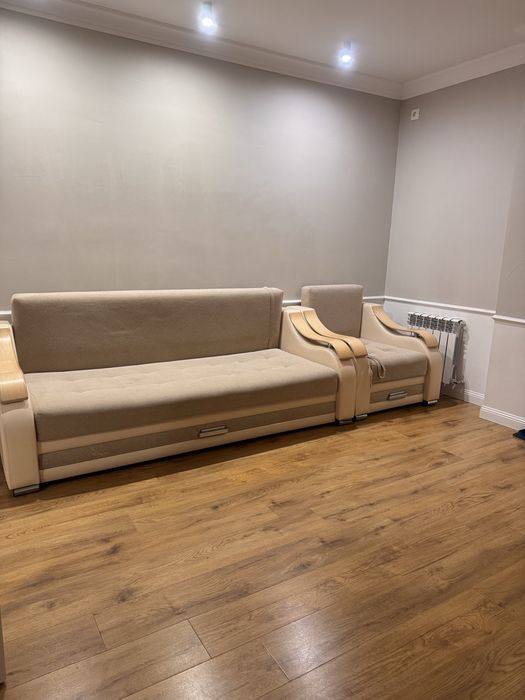 Продам диван с креслом