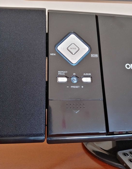 BLUETOOTH стерео система OneConcept FM USB SD AUX