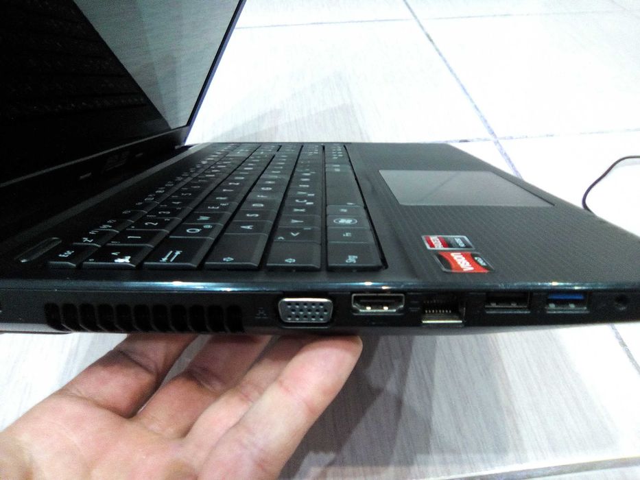 Лаптоп ASUS X55U - два процесора