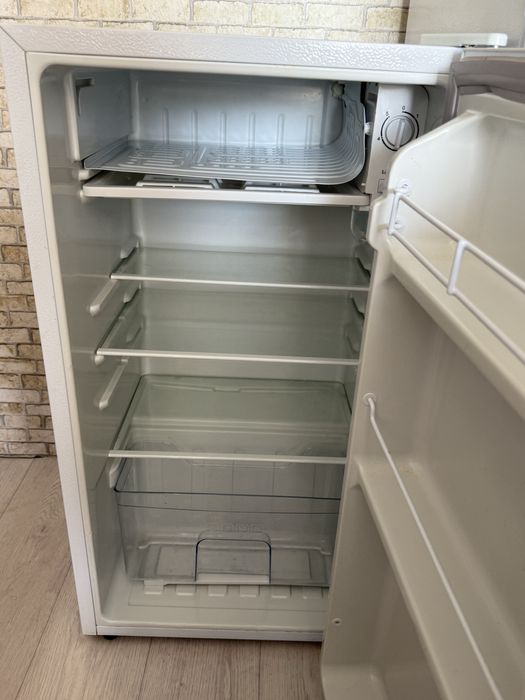 Холодильник маленький