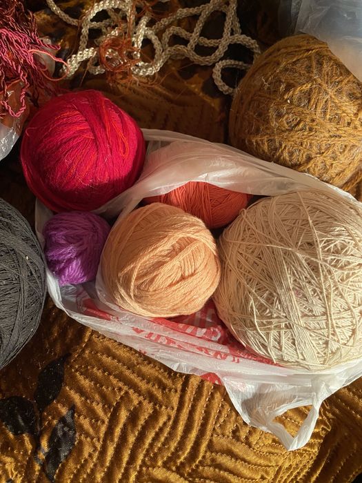 Пряжа разная