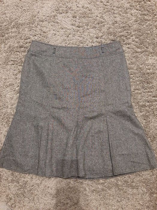 Fuste C&A marimea 48 - 3 modele