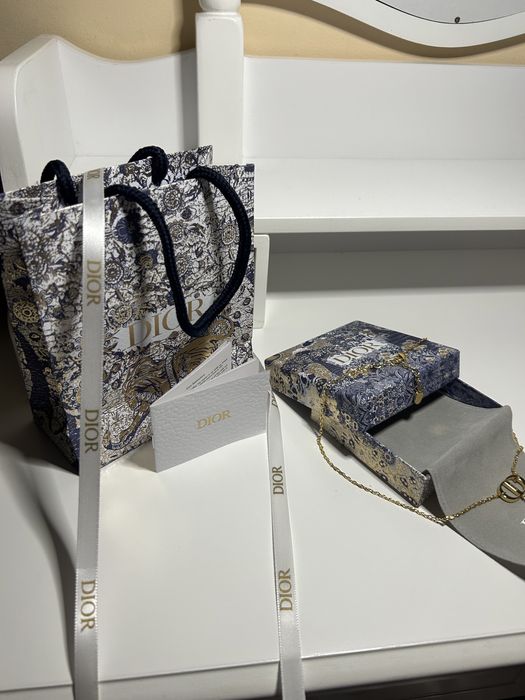 Lantisor Dior~Produs Nou