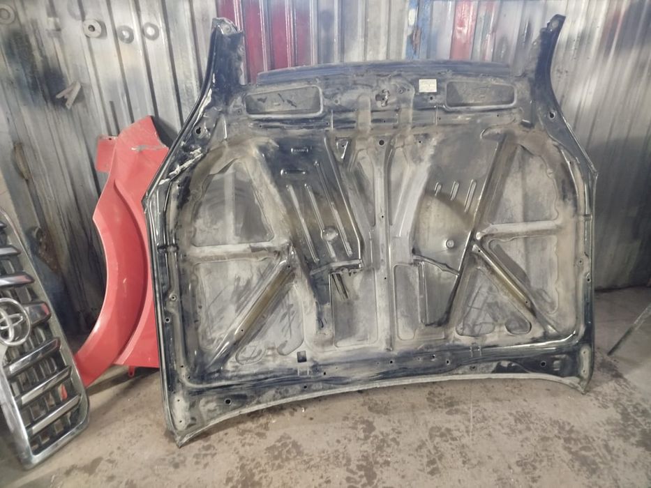 Капот оригенал буу