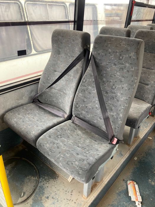 сиденья от автобуса