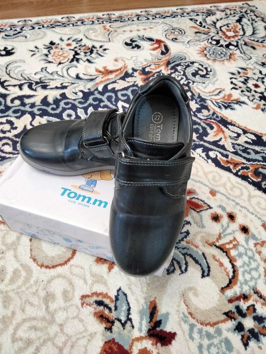 Продам туфли на мальчика